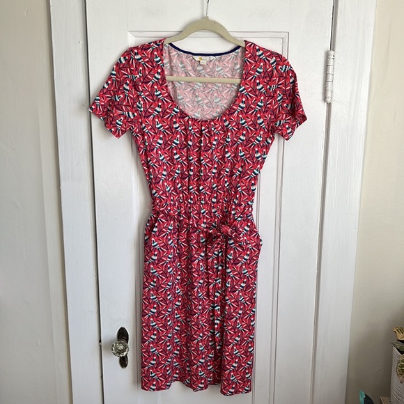 Boden Elspeth Jersey Bird Print Pink Jersey Dress - Picture 2 of 8